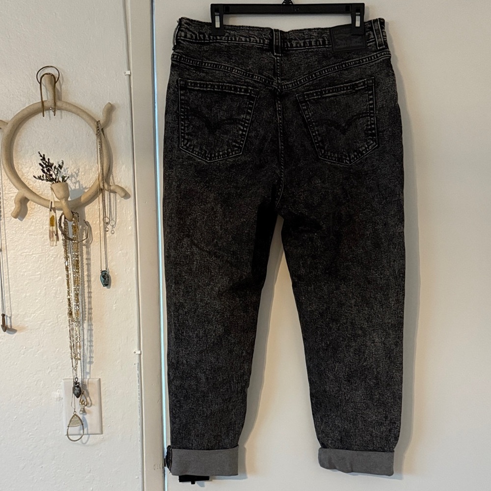 Levi acid wash black denim mom jeans